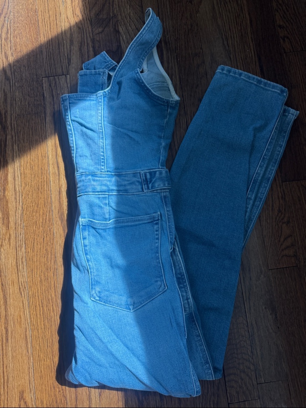 Good American Blue Denim Women’s Overalls with Front Patch Pockets - Picture 5 of 5